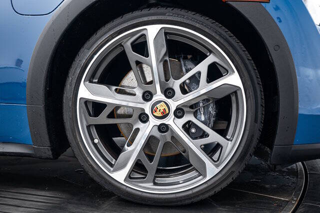 2024 Porsche Taycan 4 Cross Turismo