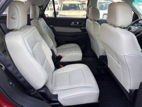 2017 Ford Explorer Platinum