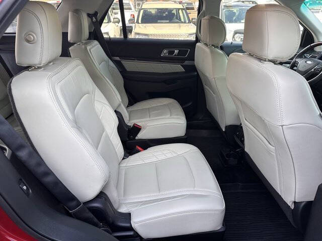 2017 Ford Explorer Platinum