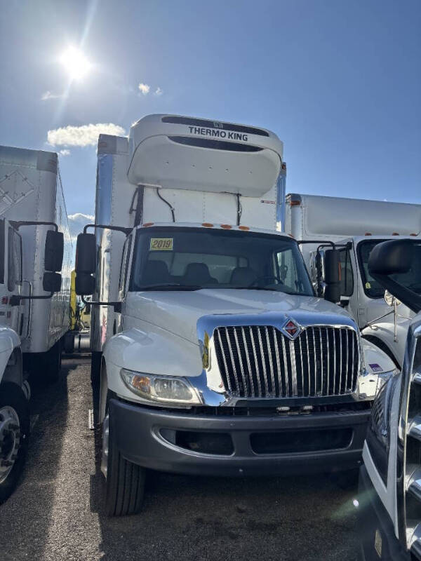 2019 International DuraStar 4300