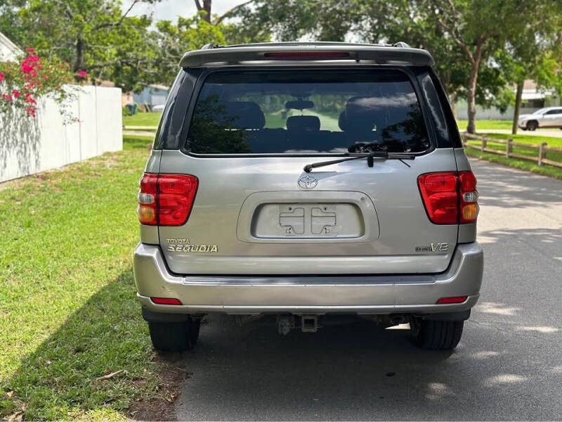 2003 Toyota Sequoia Limited