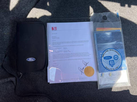 2004 Ford Mustang GT Deluxe