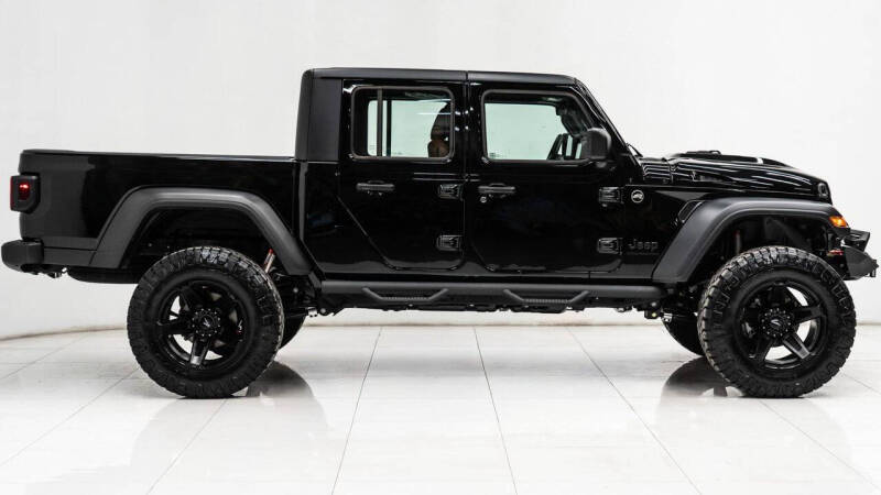 2025 Jeep Gladiator