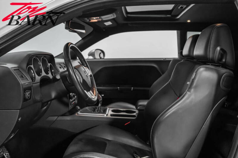 2011 Dodge Challenger SRT8 392