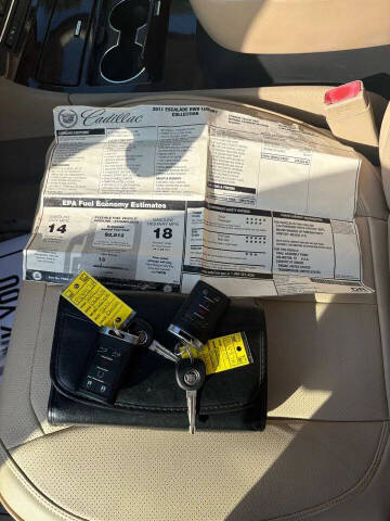 2011 Cadillac Escalade Luxury