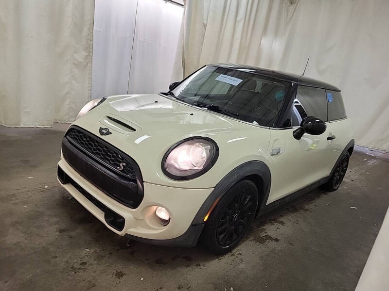 2015 MINI Hardtop 2 Door for sale at ROADSTAR MOTORS in Liberty Township OH