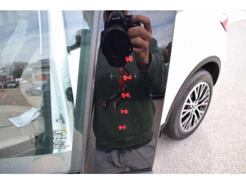 2022 Ford Escape Plug-In Hybrid Titanium