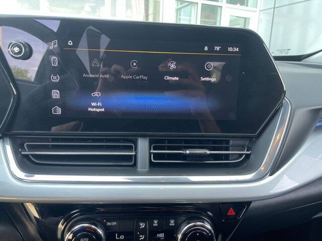 2025 Chevrolet Trax LT