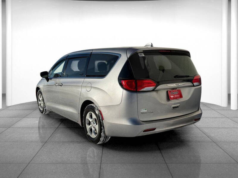 2017 Chrysler Pacifica LX
