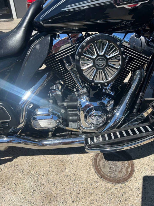 2012 Harley-Davidson Ultra Classic FLHTCU