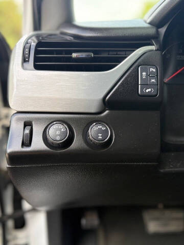 2017 GMC Yukon XL SLT