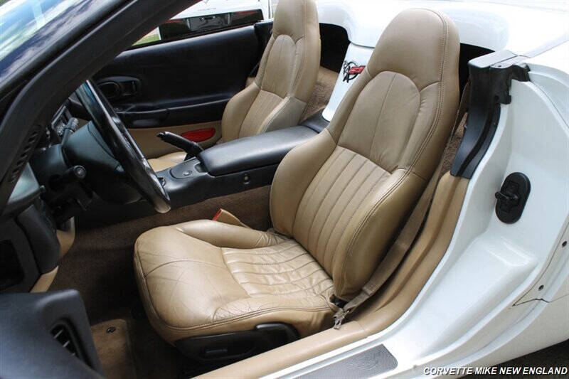 1999 Chevrolet Corvette 21