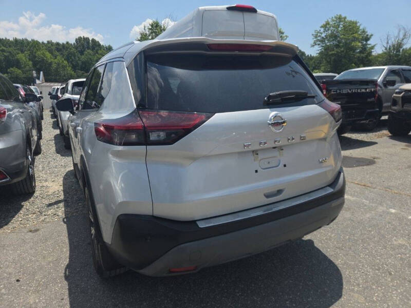 2021 Nissan Rogue SV