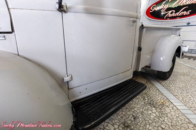 1949 International Harvester