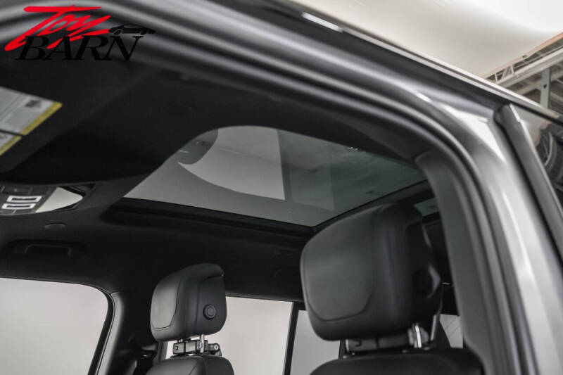 2023 Land Rover Defender 110 X-Dynamic SE