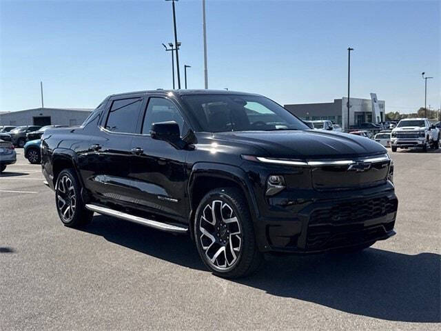2024 Chevrolet Silverado EV RST
