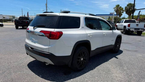 2017 GMC Acadia SLT-1