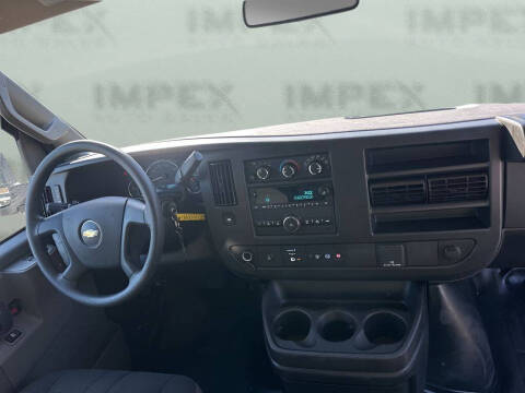2024 Chevrolet Express 2500