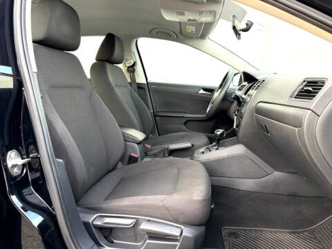 2016 Volkswagen Jetta