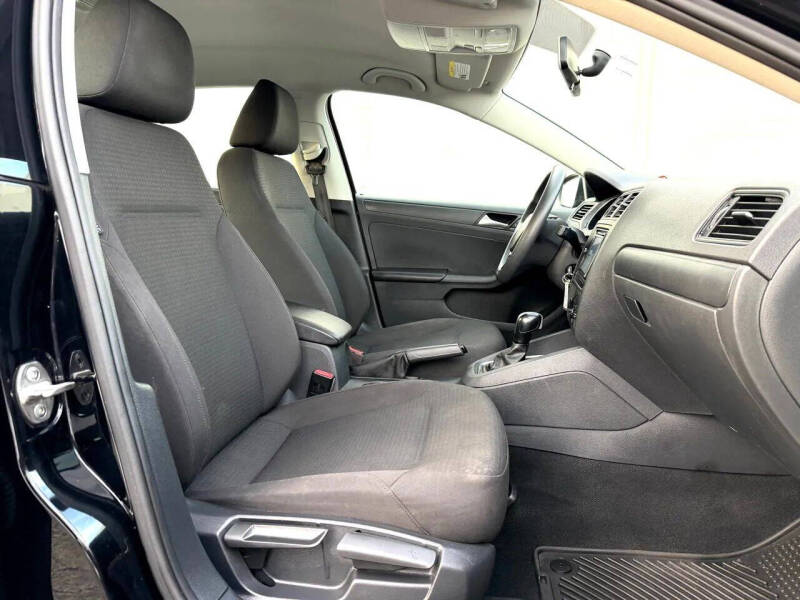 2016 Volkswagen Jetta