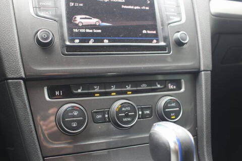 2016 Volkswagen e-Golf SE