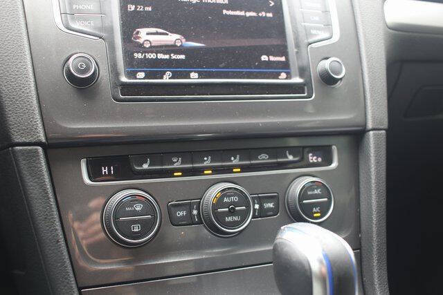 2016 Volkswagen e-Golf SE