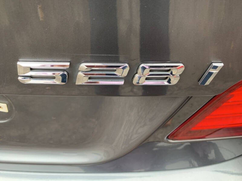 2016 BMW 5 Series 528i xDrive