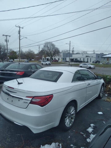 2013 Chrysler 200 Limited