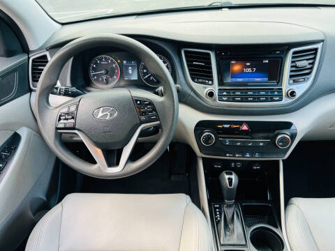 2016 Hyundai Tucson SE