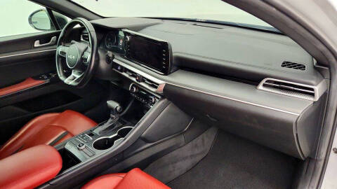 2022 Kia K5
