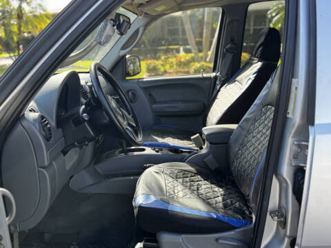 2005 Jeep Liberty Sport