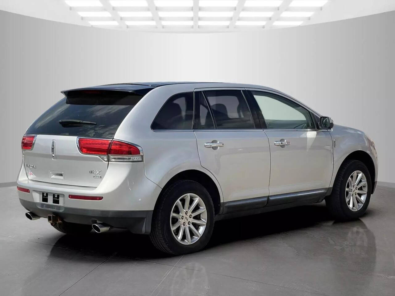 2011 Lincoln MKX for sale at Used Cars Toledo in Oregon, OH