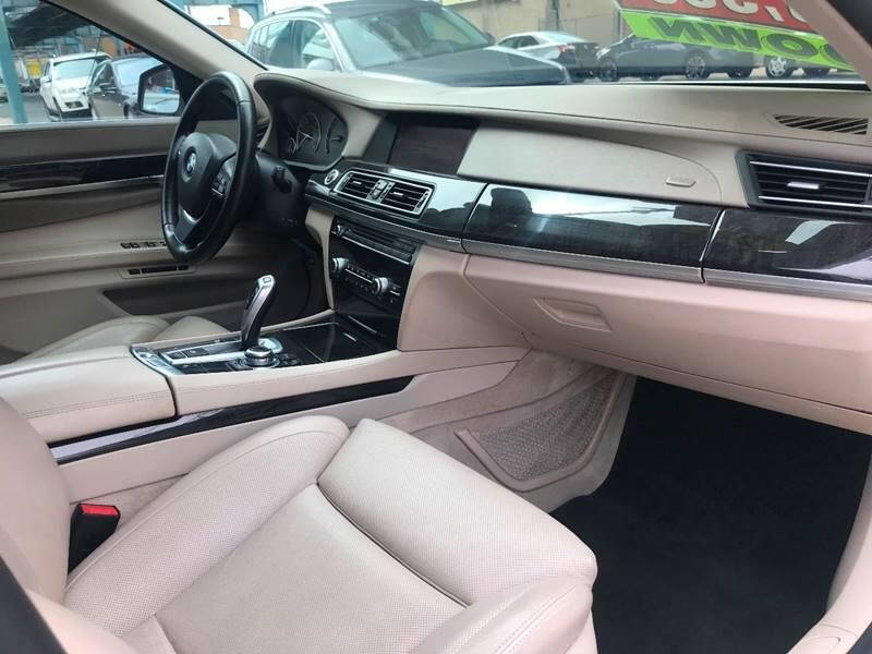 2012 BMW 7 Series 750Li