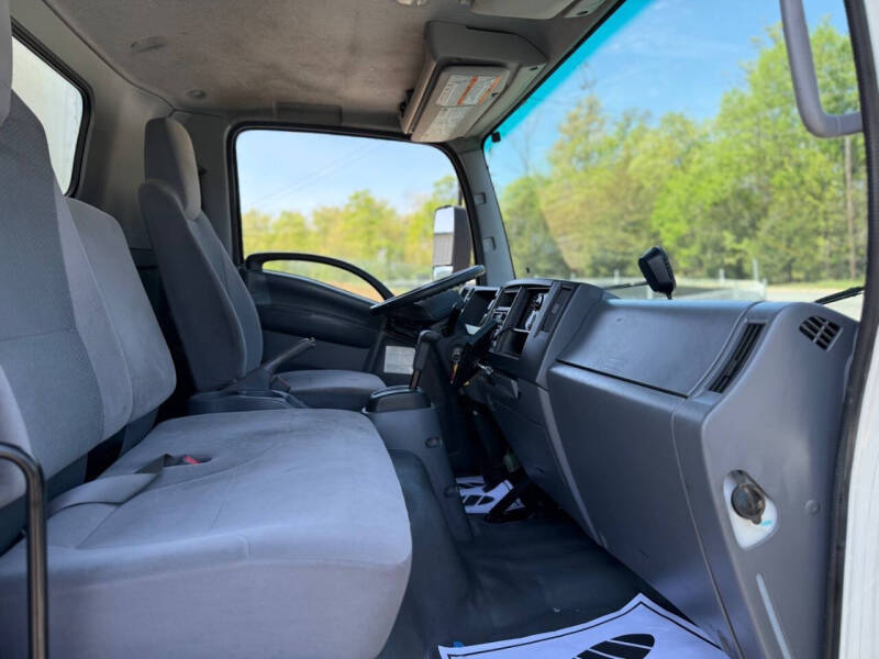 2018 Isuzu NPR