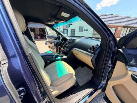 2016 Ford Explorer