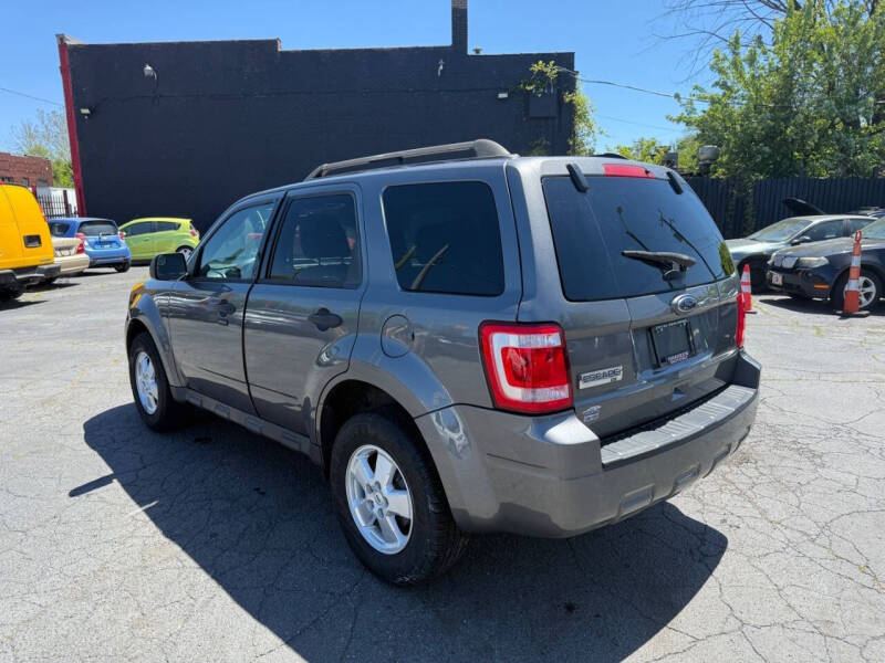 2011 Ford Escape XLT
