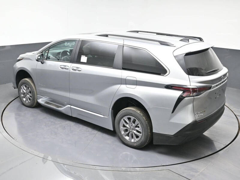 2025 Toyota Sienna