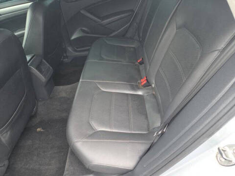 2015 Volkswagen Passat 1.8T Wolfsburg Edition