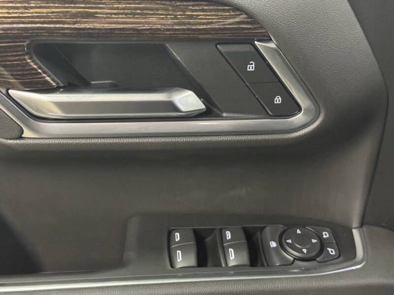 2026 GMC Sierra 1500 Elevation Standard