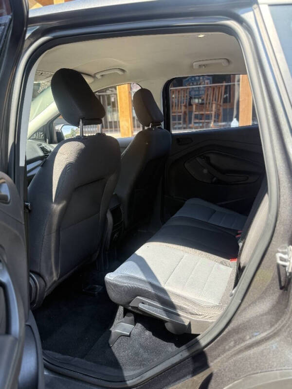2019 Ford Escape S