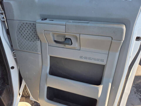 2014 Ford E-Series E-250