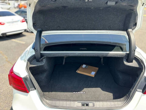 2017 Nissan Maxima Platinum