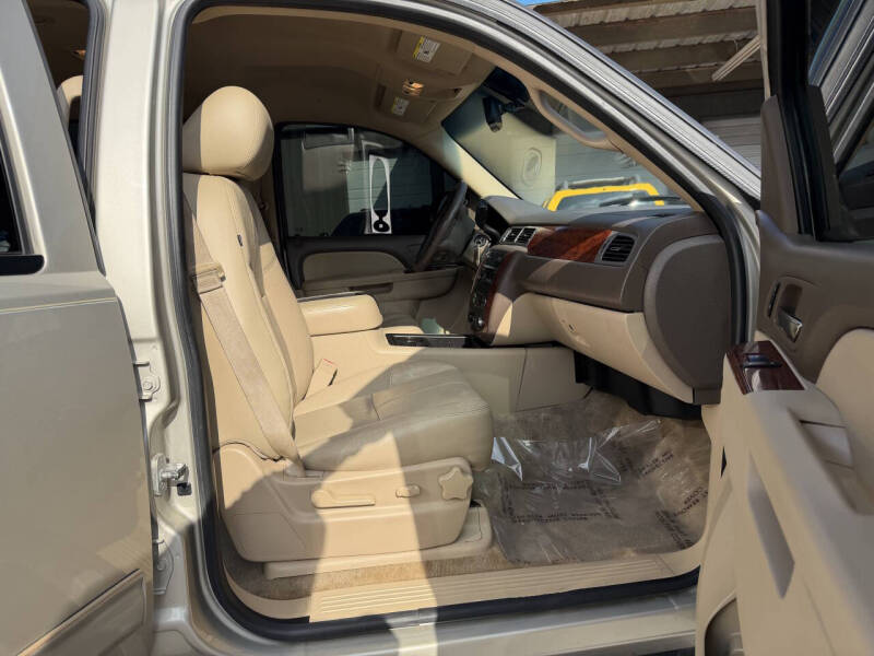 2013 Chevrolet Suburban LT