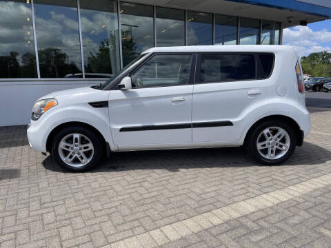 2010 Kia Soul +
