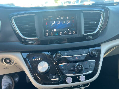 2021 Chrysler Voyager LXi