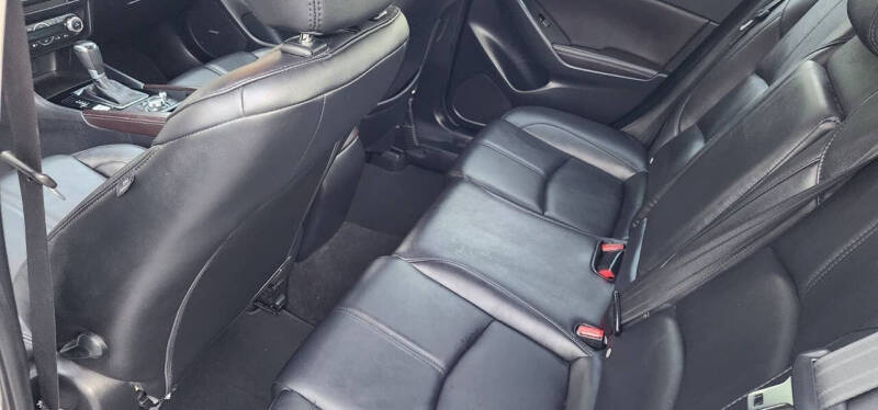 2018 Mazda MAZDA3 Touring