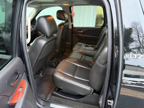 2011 Chevrolet Avalanche LTZ