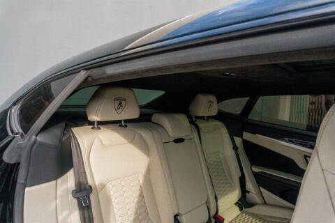 2020 Lamborghini Urus