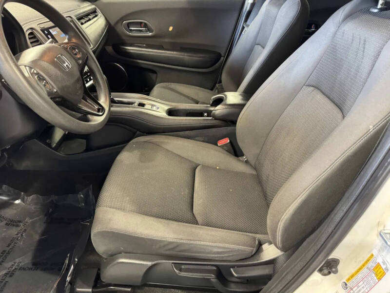2022 Honda HR-V EX