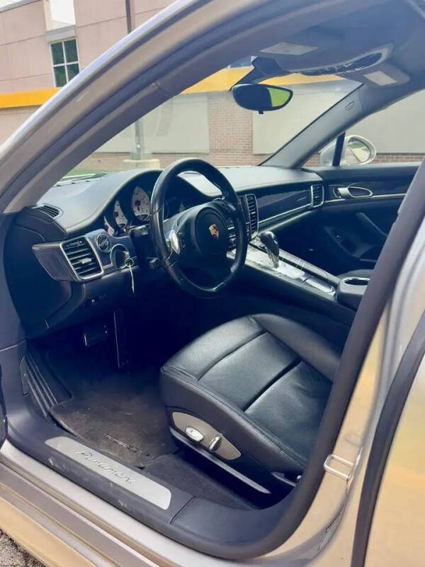 2012 Porsche Panamera 4